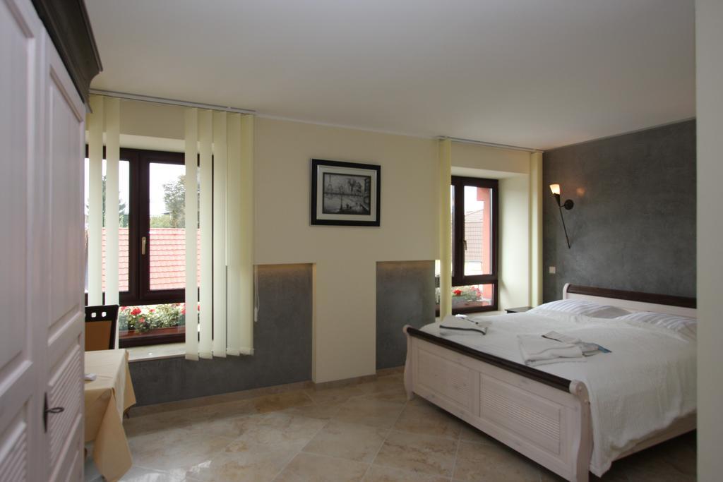 Hotel Da Gianni Gmbh Oranienburg Rum bild