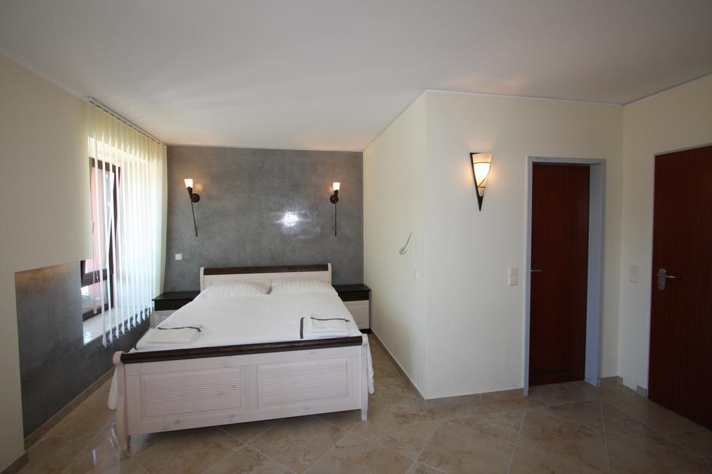 Hotel Da Gianni Gmbh Oranienburg Rum bild